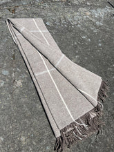 Load image into Gallery viewer, Heimdall norway blanket – finse – 100% pure new wool – brown
