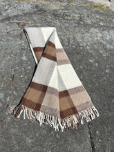 Load image into Gallery viewer, Heimdall norway - haugastøl - brown - 100% pure new wool - blanket
